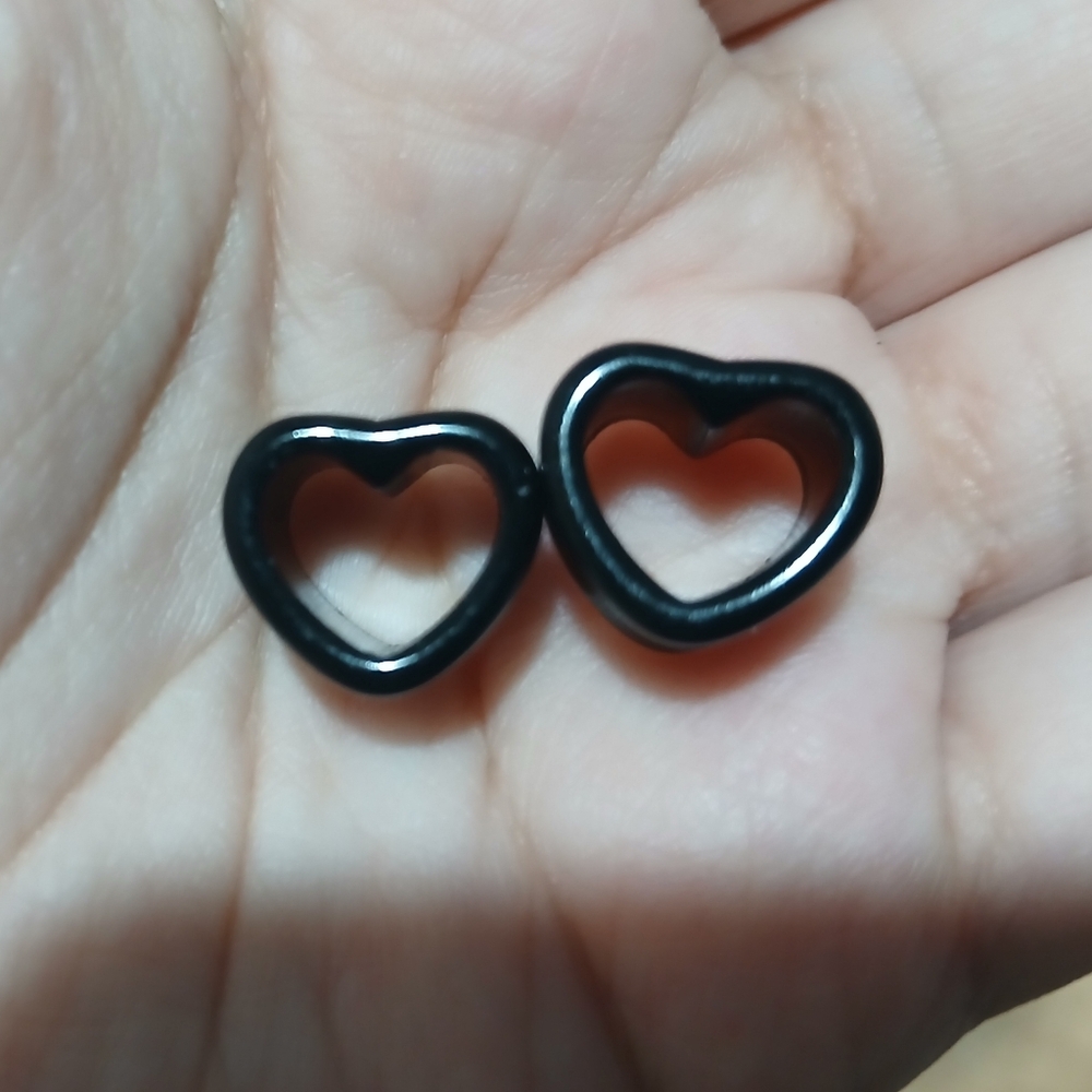 Black Heart-Shaped Gauge Earrings